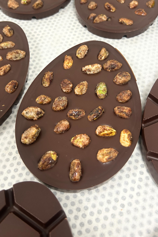 OEUF DE PÂQUES - uttku & pistaches caramélisées au romarin