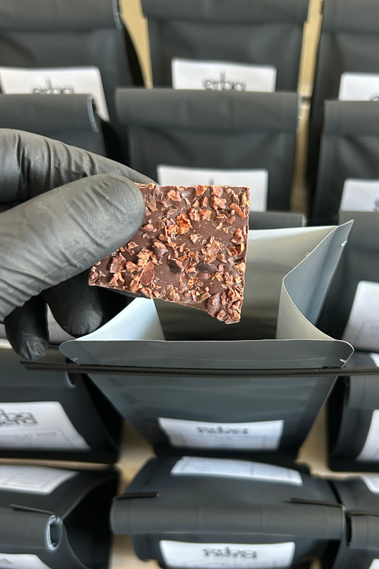 Éclats de chocolat au grué de cacao - Kokoa Kamili, Tanzanie - 78%