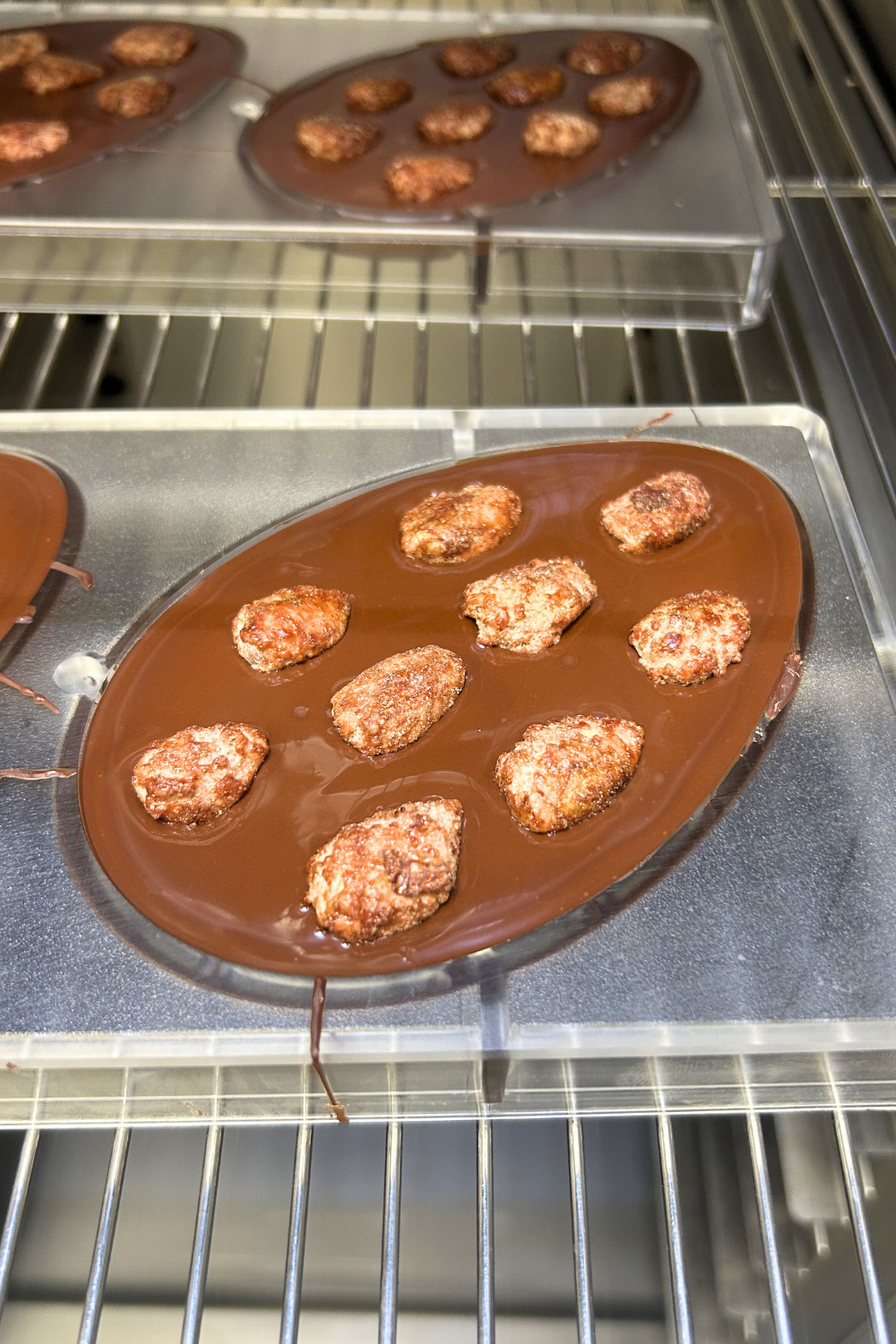 OEUF DE PÂQUES - kokoa kamili & amandes caramélisées au romarin